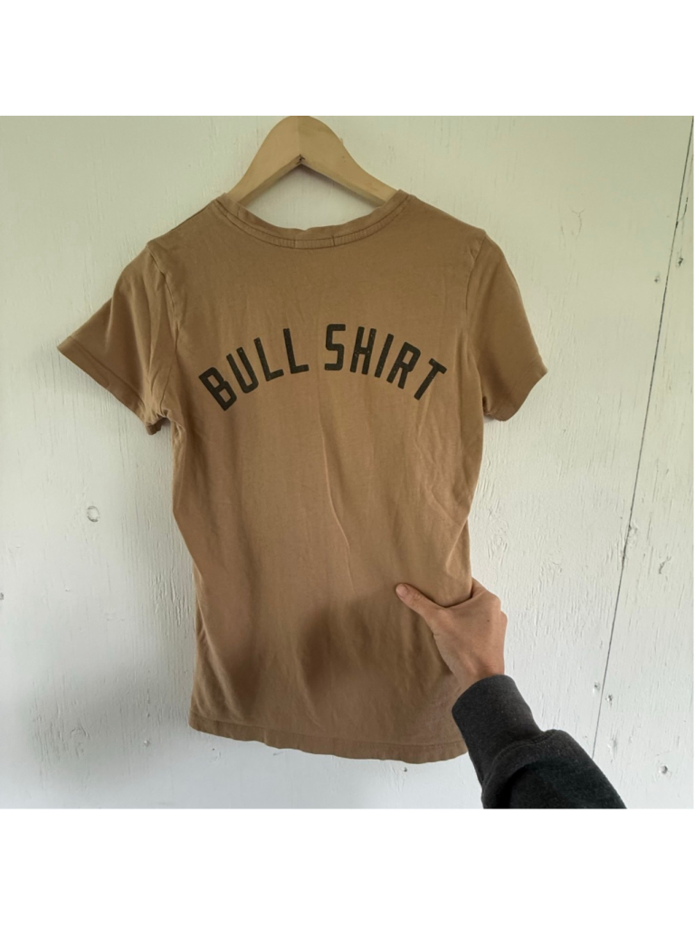 The Bee & The Fox Bull Shirt Graphic Tee Tan Women’s XL